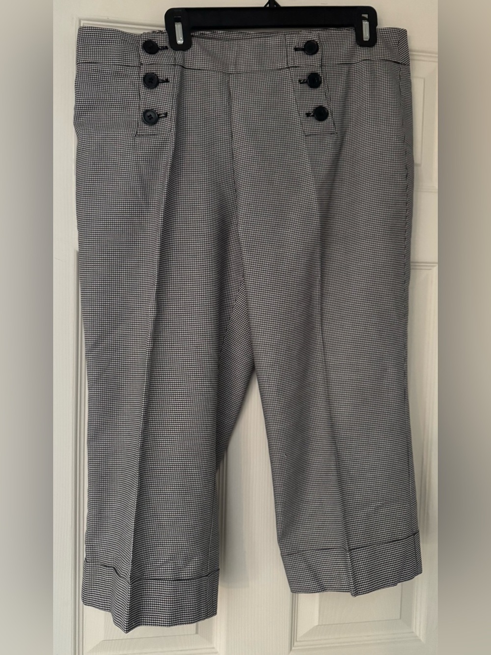 New York & Co. Black Button Nautical Sailor Front Gingham Capri Pants/Size 12